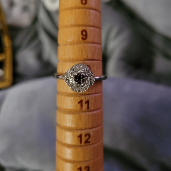 Sterling silver ring with clear and brown stones - Picture 3 of 3